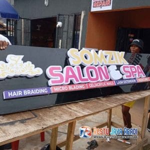 Jasa Huruf Timbul Mustika Jaya-Ingin meningkatkan branding bisnis Anda? Temukan jasa huruf timbul Mustika Jaya dari Restu Jaya Abadi, spesialis pembuatan huruf timbul terdekat di Bekasi. Solusi tepat untuk branding sukses para pengusaha modern!